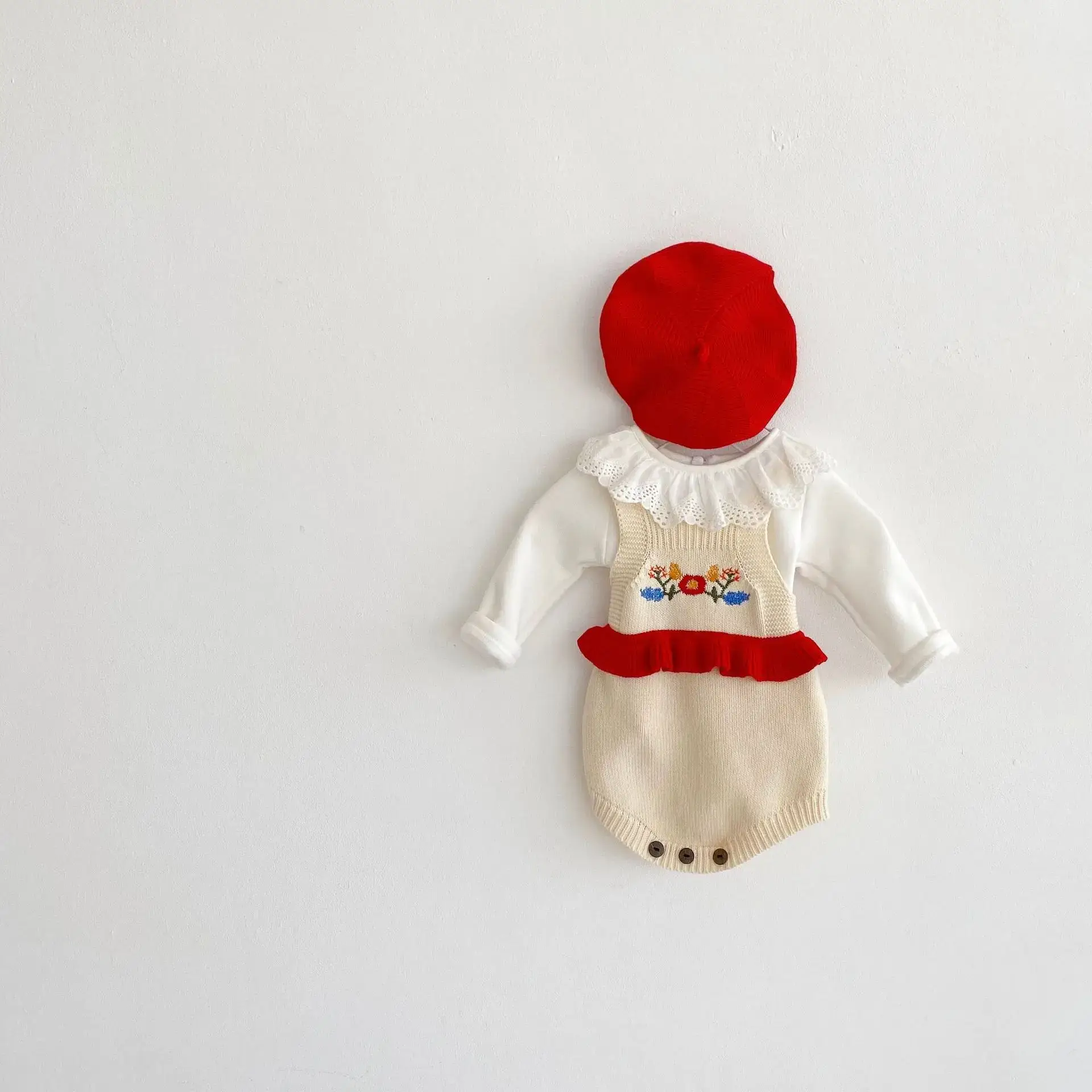 2-Piece Baby Fungus Embroidered Romper Suit Red White Green