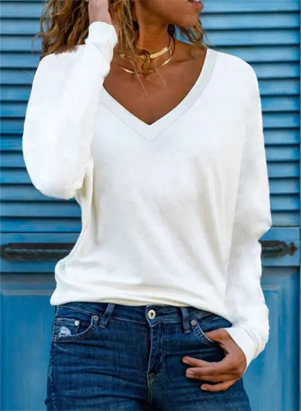 Women's White Deer Print Long Sleeve V Neck T-Shirt - Image 4