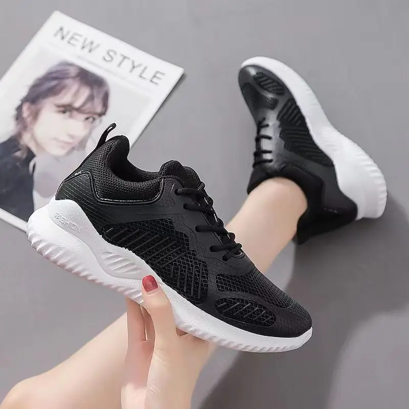 Running Shoes for Women 2026 Autumn New Style Fly-Knit Korean Version Versatile White Sneakers Student Casual Sports Shoes for Women - Image 3