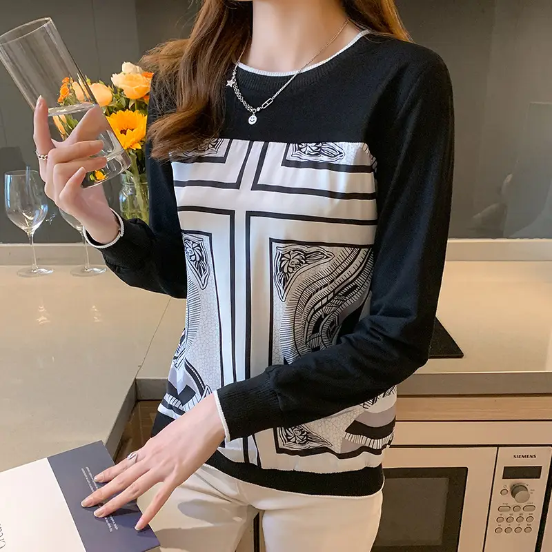 Women Printed V-Neck Long Sleeve T-Shirt 2022 - Image 3