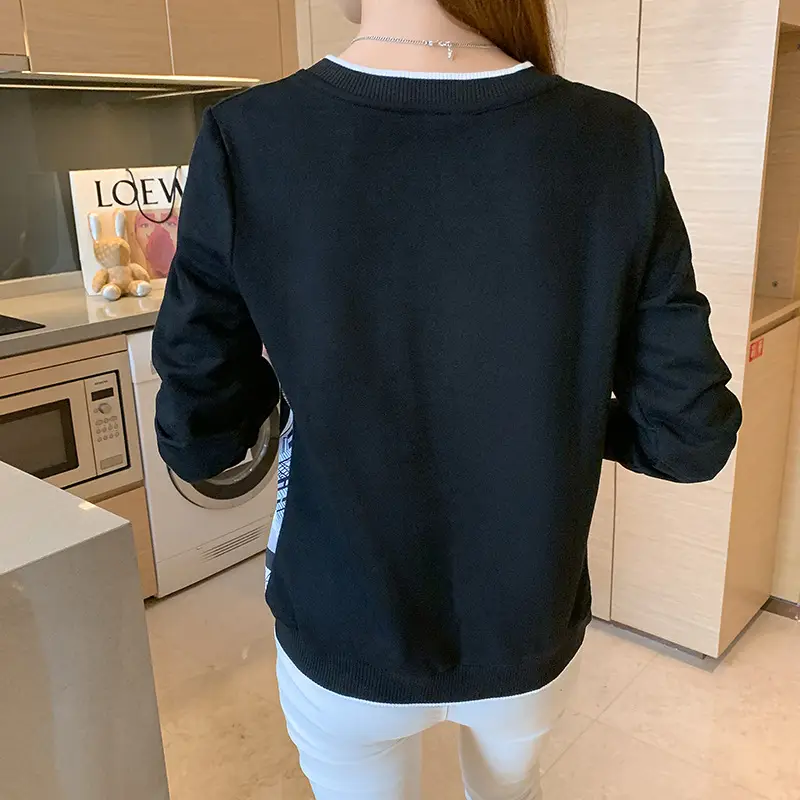 Women Printed V-Neck Long Sleeve T-Shirt 2022 - Image 6