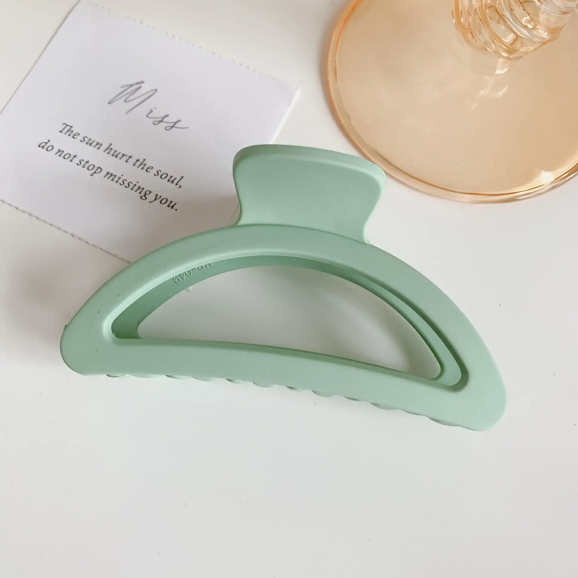 Korean Style Frosted Hairpin Clips Women Large Shower Hairpin Back Head Shark Clip Grab - Image 2