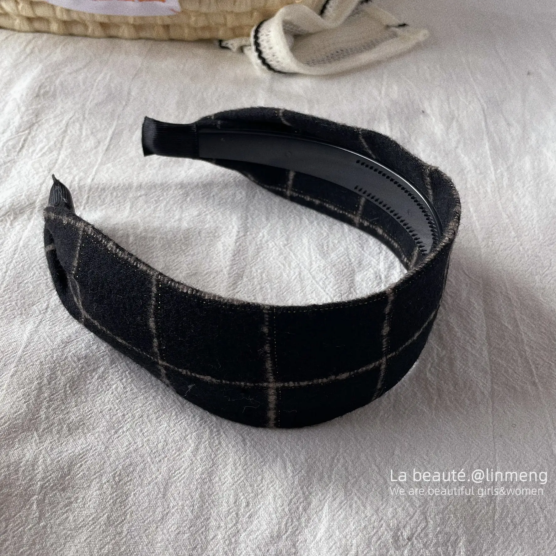Black High-Cranial Hairband for Women - Image 13