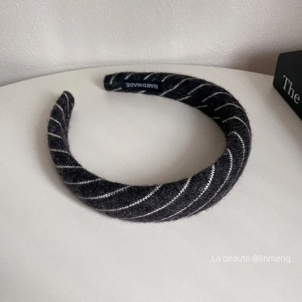 Black High-Cranial Hairband for Women - Image 15