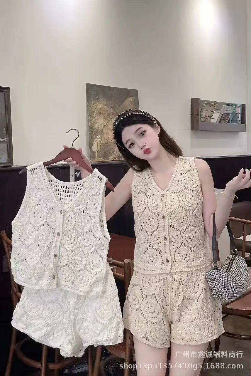 New Retro Women's Lace Shorts Set with Hat - Image 34