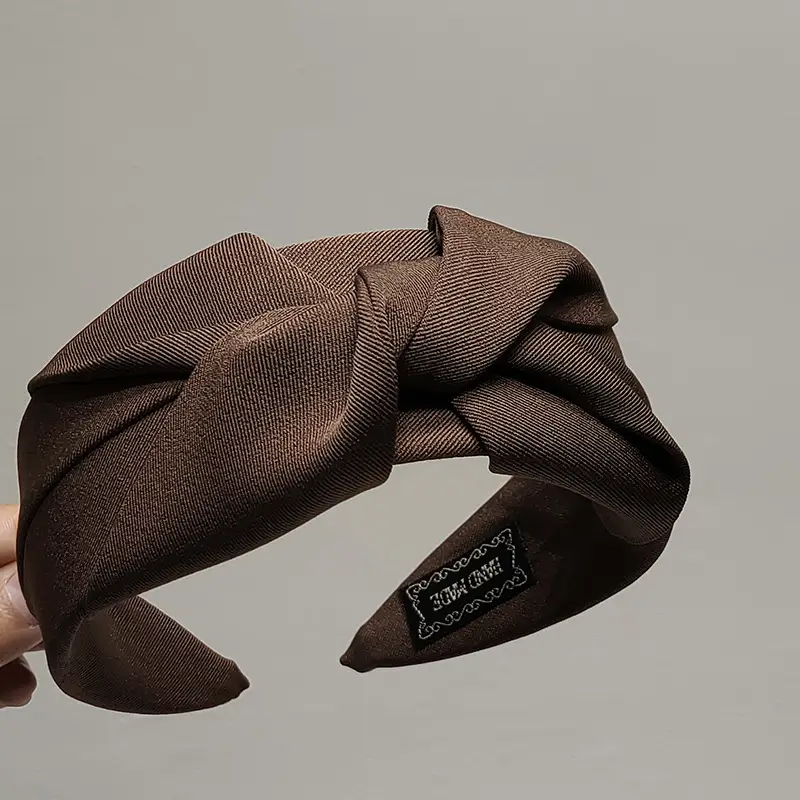 Black French Style Wide Brim Headband with Twisted Design - Image 3