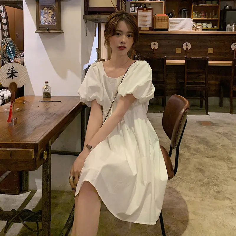 帮手描述图:新款2020夏季韩版宽松短袖方领连衣裙女学生宽松