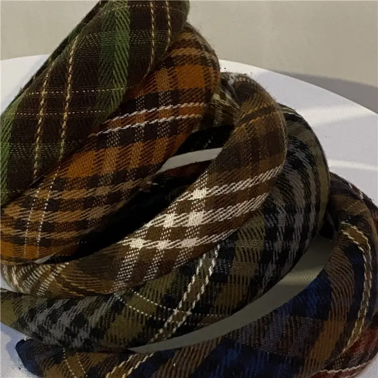 Korean Style Houndstooth Sponge Headband for Women - Image 7