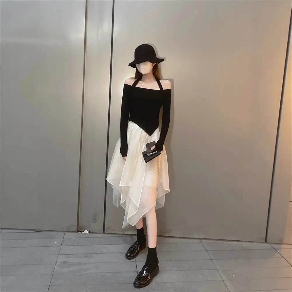 Black High-Waist French Style Skirt with Mesh Flared Design