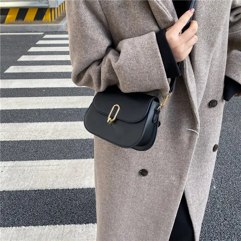 Vintage Flip Lock Shoulder Bag Women 2021 Hong Kong Style