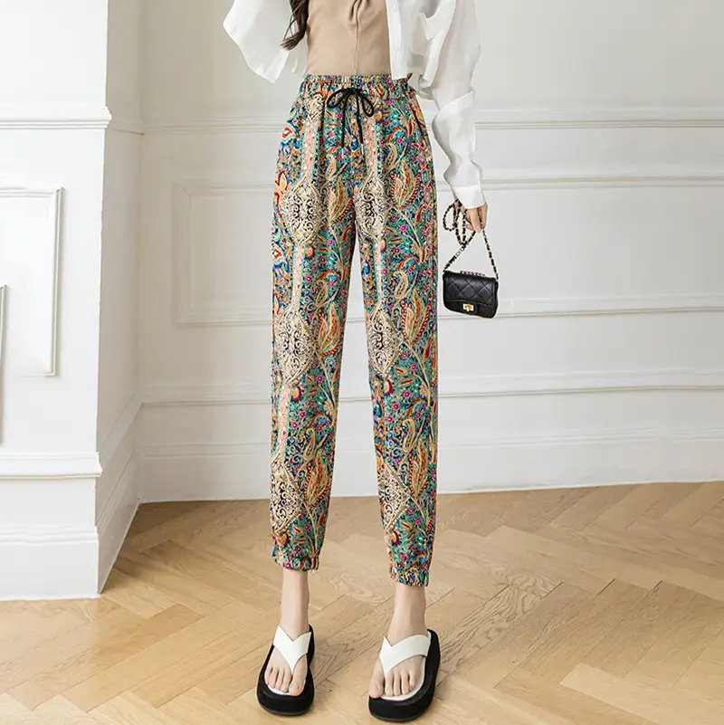 Women Ink Print Jogger Pants White Black Loose Fit - Image 3