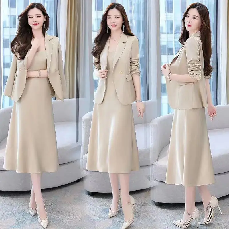 Korean Style Slimming Blazer Suit for Women - Image 6