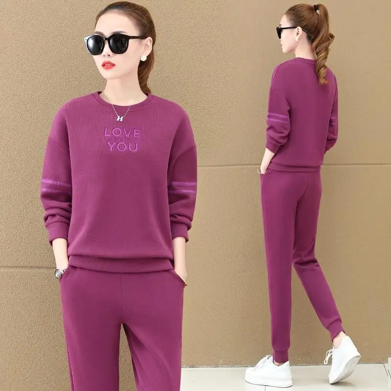 Women's 2023 Red Love Print Sweatpants Set - Image 24