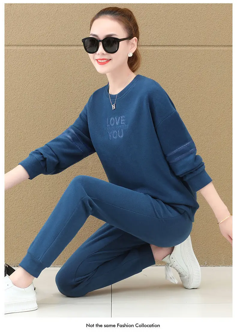 Women's 2023 Red Love Print Sweatpants Set — feature 8