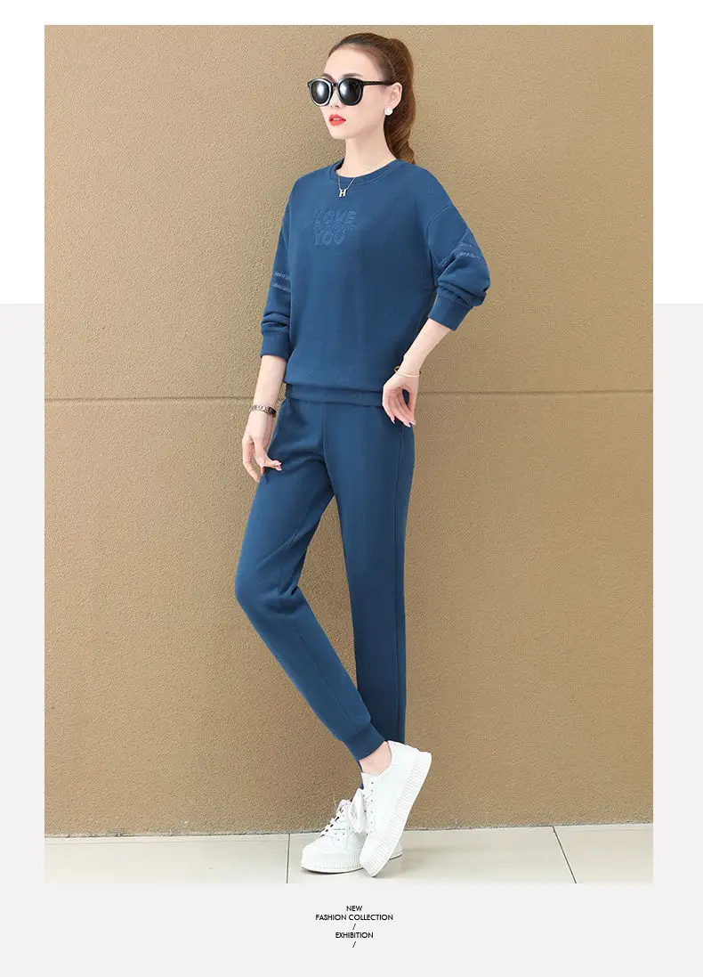 Women's 2023 Red Love Print Sweatpants Set — feature 9
