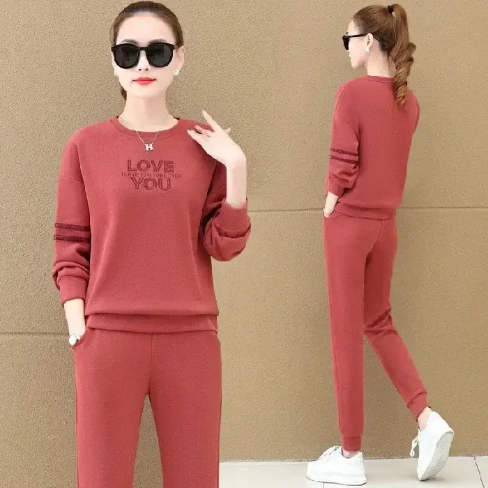 Women's 2023 Red Love Print Sweatpants Set - Image 7