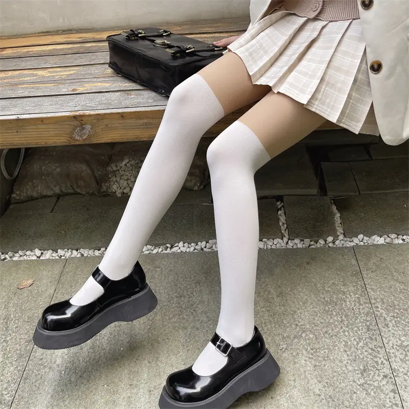 Double Layer Velvet Leg Artistic Black Silk Pantyhose — feature 7