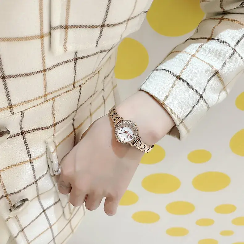 Women Roman Fritillaria Quartz Watch with Water Drop Bracelet