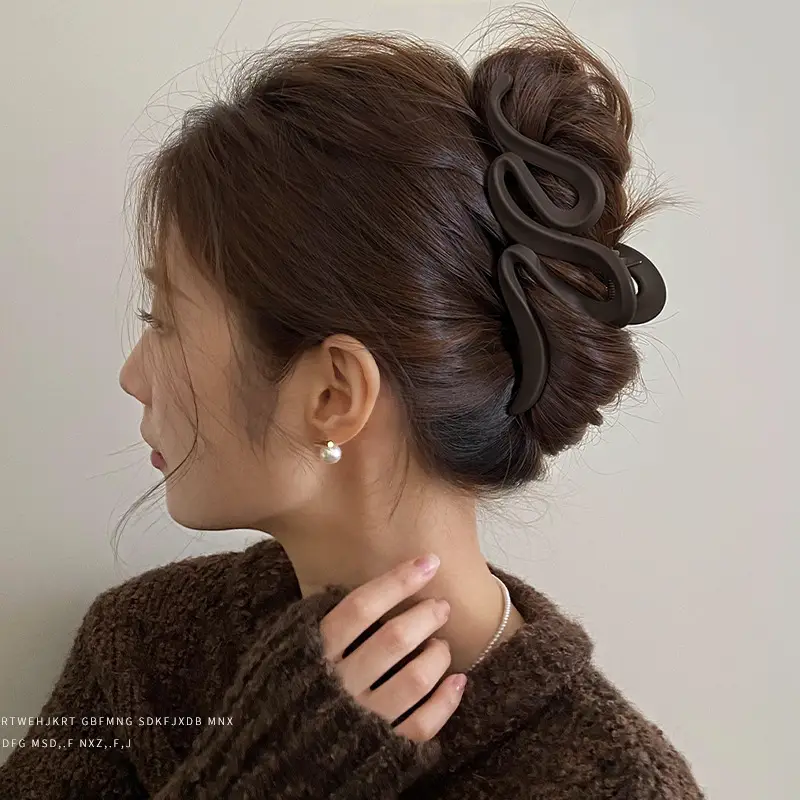 Women's Brown Shark Clip Hairpin 13cm Free Shipping - Image 6
