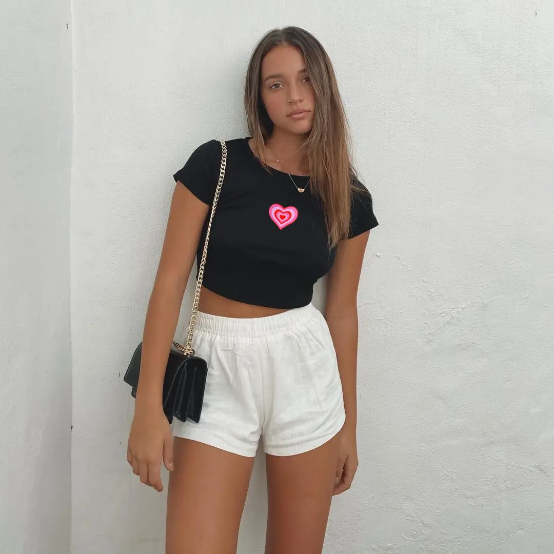 Black Heart Printed Round Neck T-Shirt for Women - Image 8