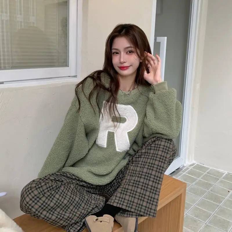 Women's 2021 Wool Letter Sweater Green Pants Set