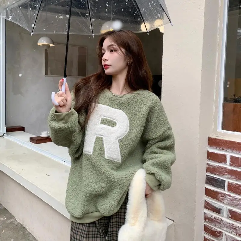 Women's 2021 Wool Letter Sweater Green Pants Set — feature 12
