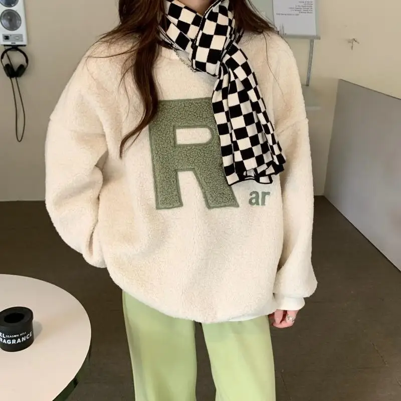 Women's 2021 Wool Letter Sweater Green Pants Set — feature 22
