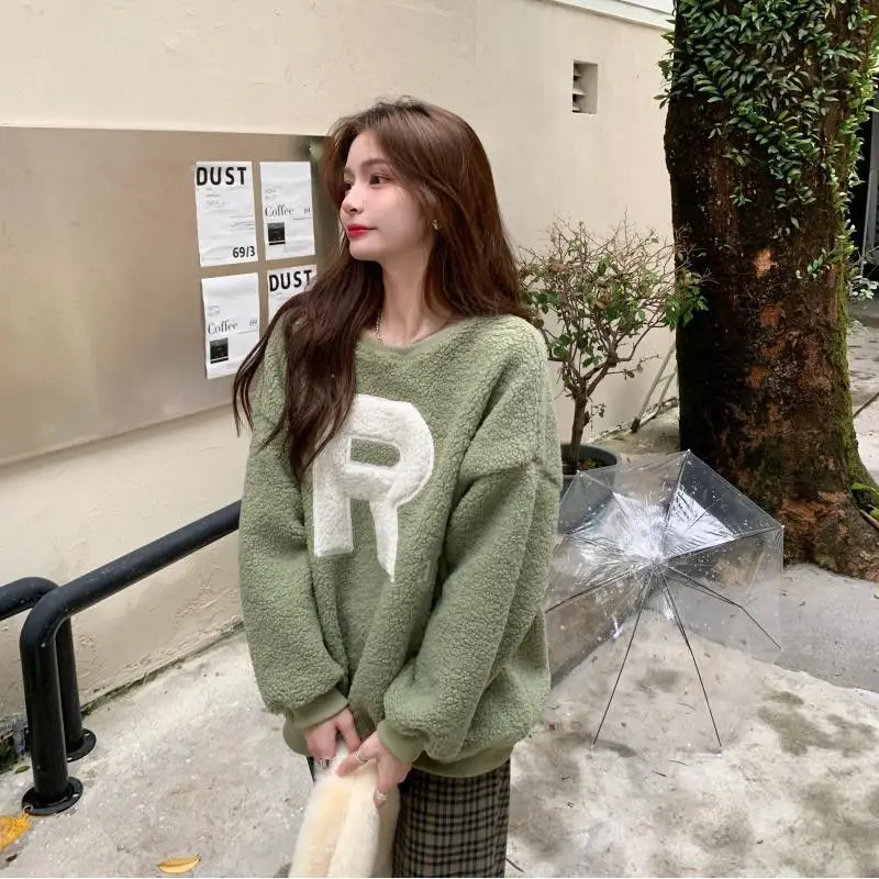 Women's 2021 Wool Letter Sweater Green Pants Set — feature 6