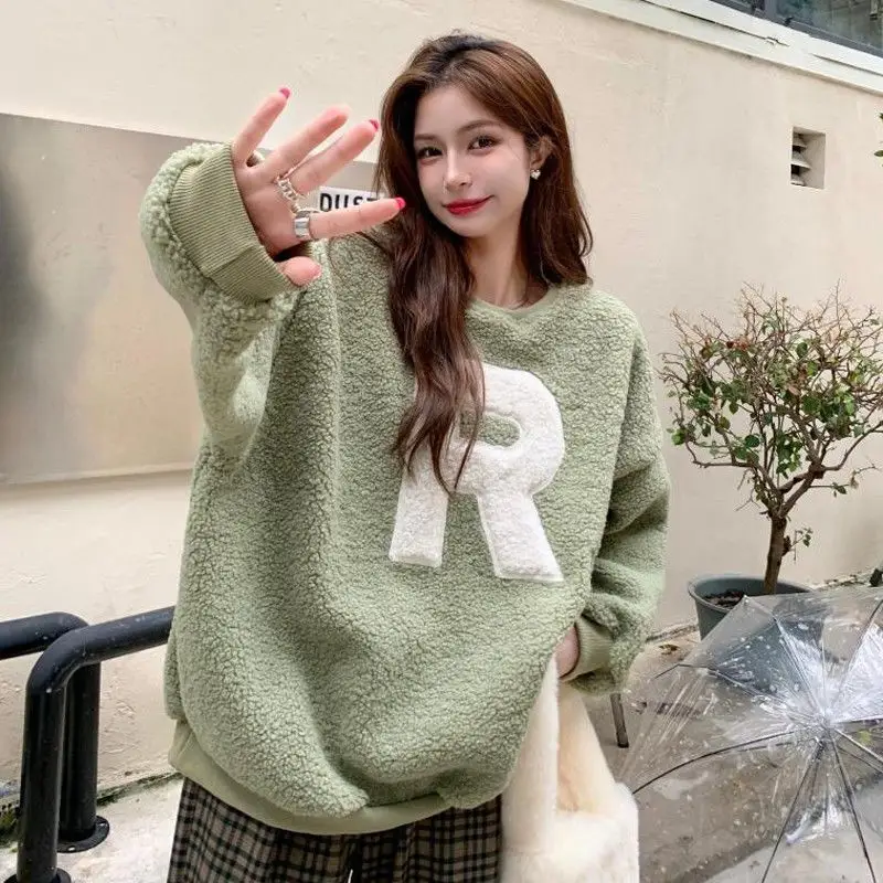 Women's 2021 Wool Letter Sweater Green Pants Set — feature 7