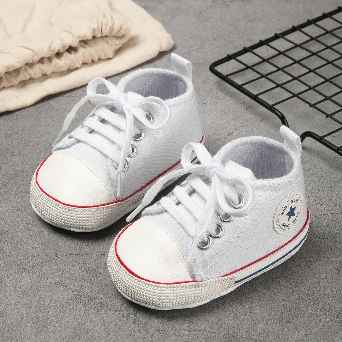 Classic Red Bow Baby Shoes for Toddlers