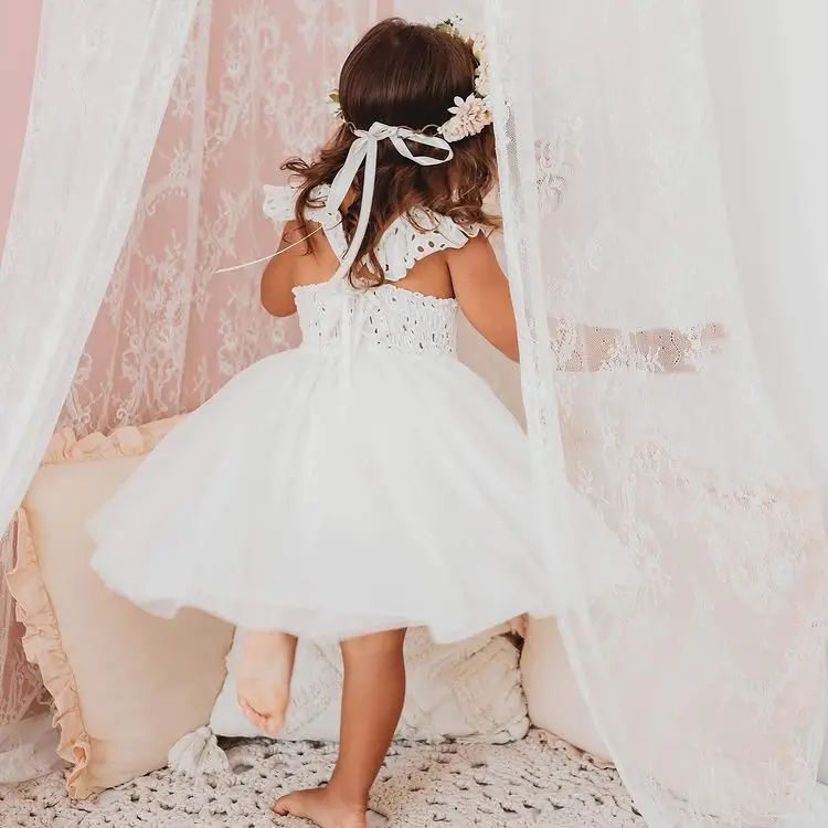 Girls' Pink & White Hollow Skirt Dress with Flying Sleeve