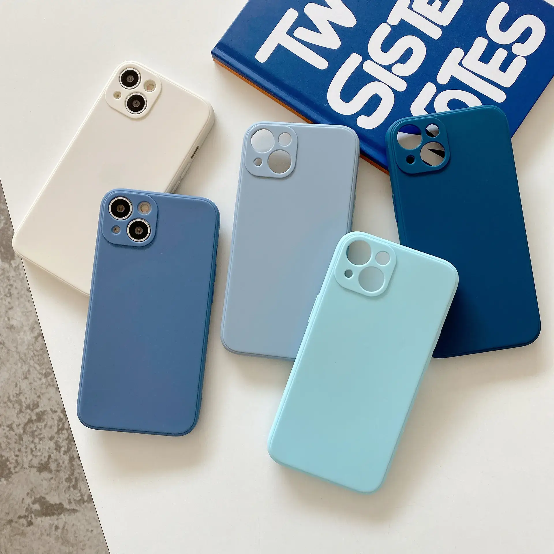 Apple 17 Rubik's Cube Anti-Fall Liquid Silicone Mobile Case - Image 13