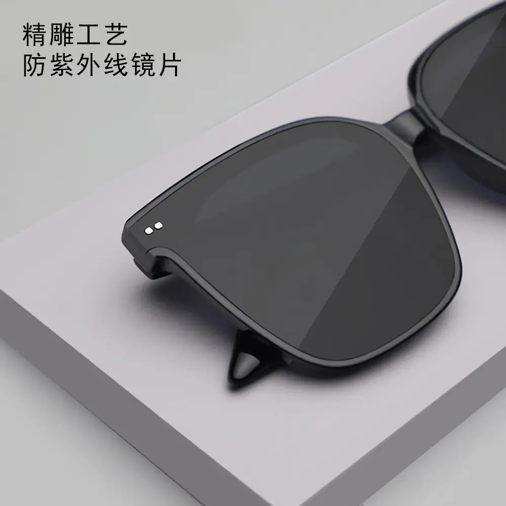 Fashionable Brown Polarized Sunglasses for Women - Image 8