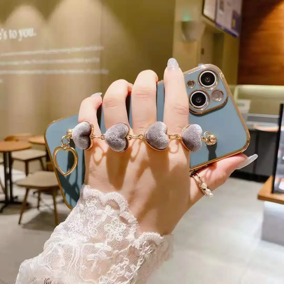 Plush Love Bracelet for Apple 14promax Mobile Phone Case Shatter 12 Electroplating Love Wristband Protective Case XR - Image 2