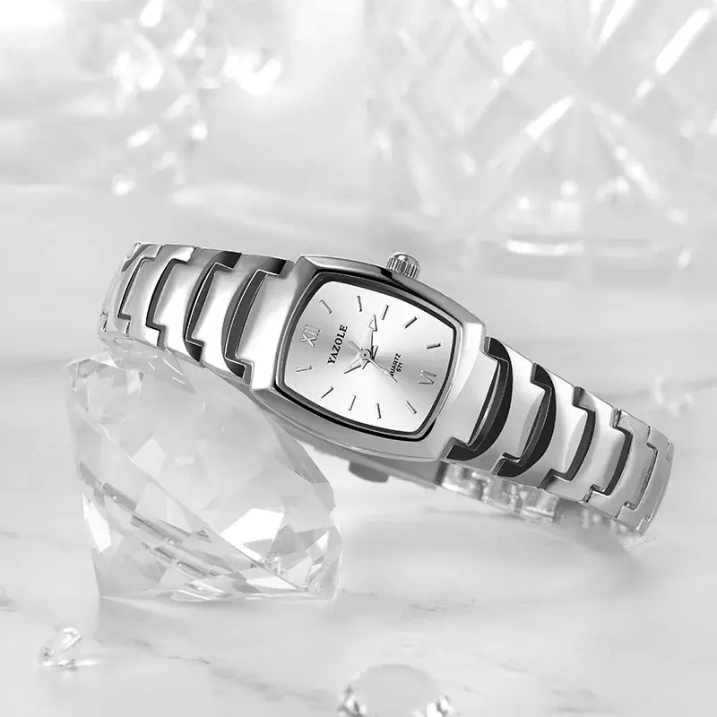 Tungsten Steel Men's Quartz Watch Luminous Waterproof - Image 5