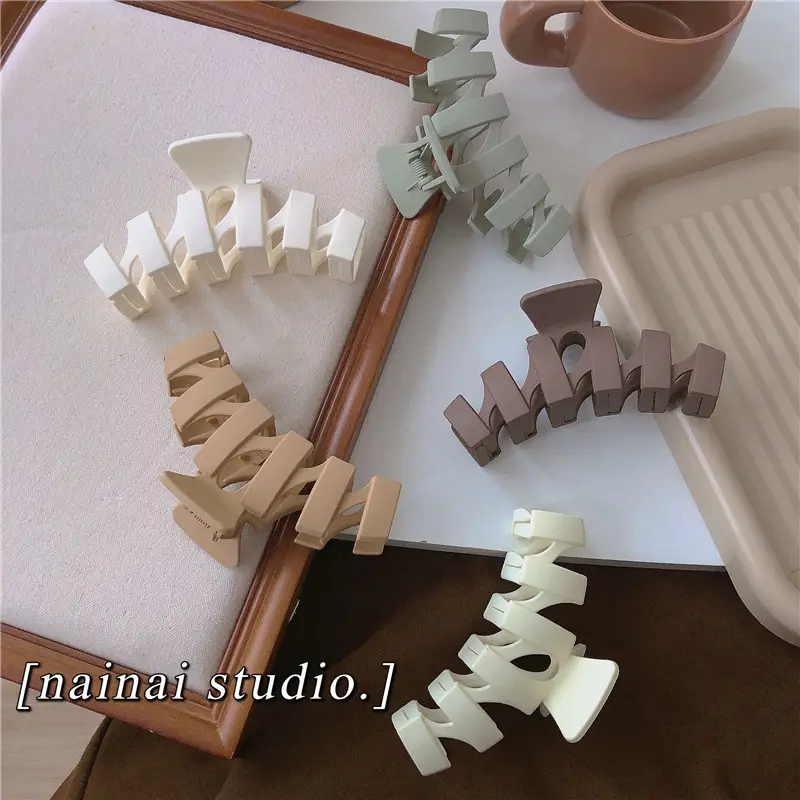 Fog Surface Wave Hair Claw Set Brown - Image 7