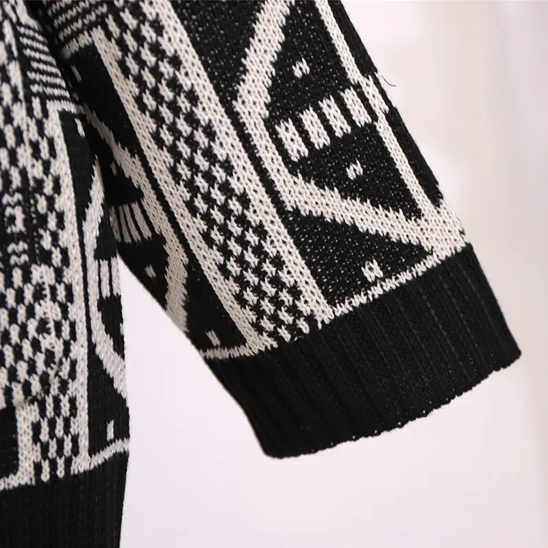 Plus Size Black White Geometric Knitted Sweater