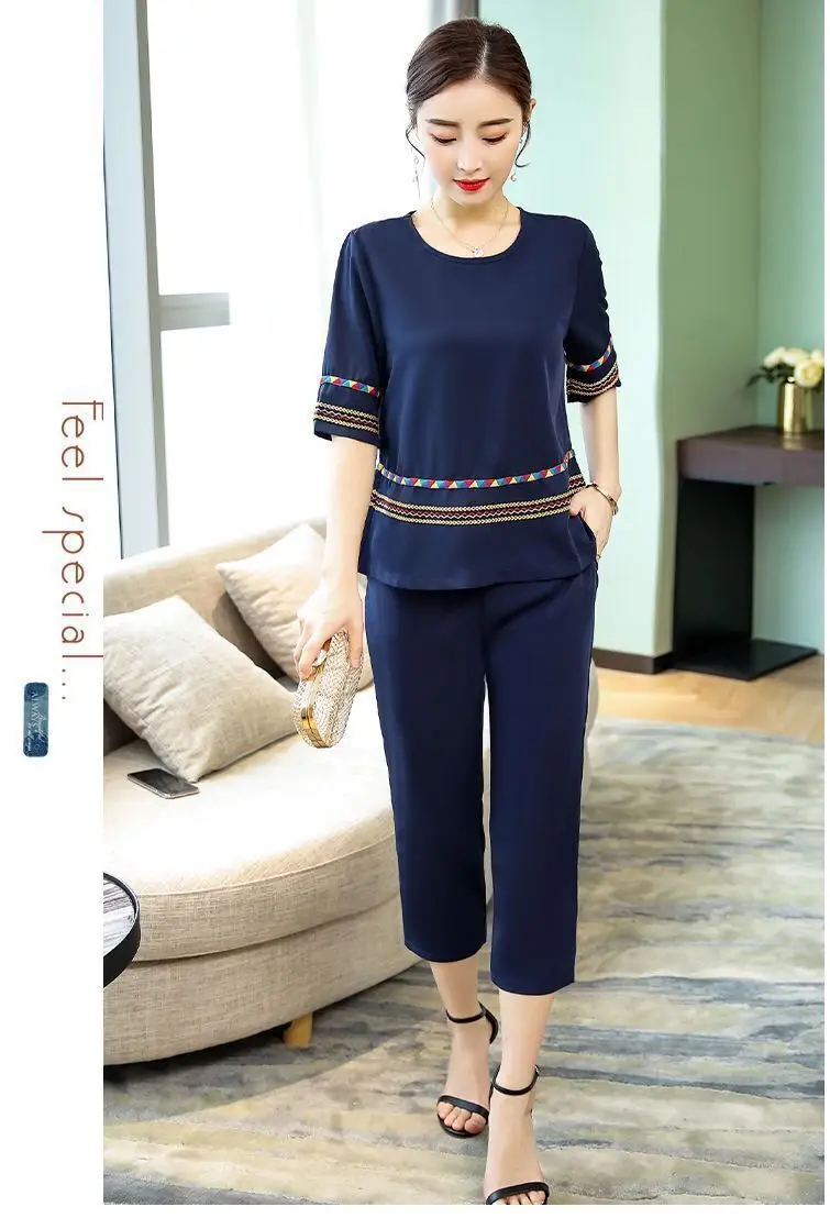 Women Red Velvet Pajama Set Medium to Large — feature 10