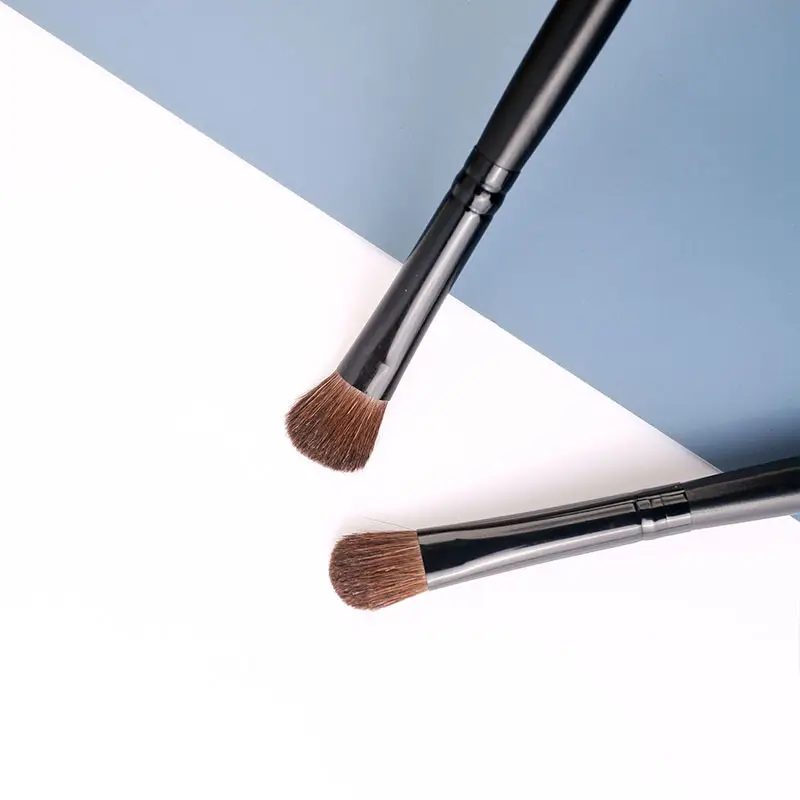 Factory Spot Single Horse Hair Eye Shadow Brush Wooden Handle