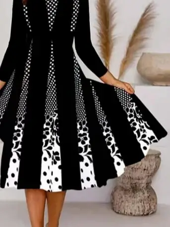 Black Printed Round Neck Seven Sleeve Dress for Women - Image 32