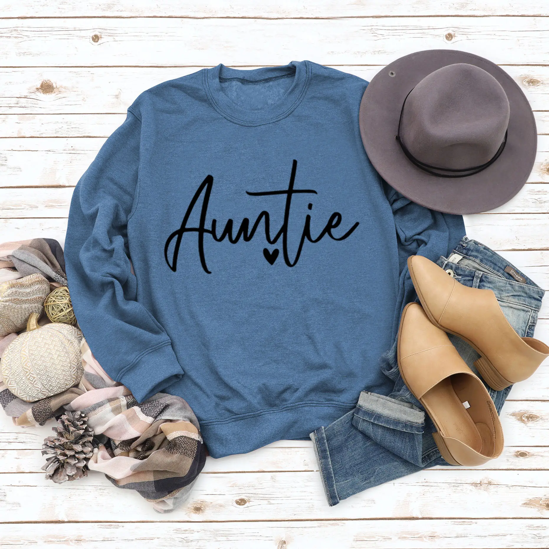 Auntie Printed Long Sleeve Crewneck Sweatshirt Grey