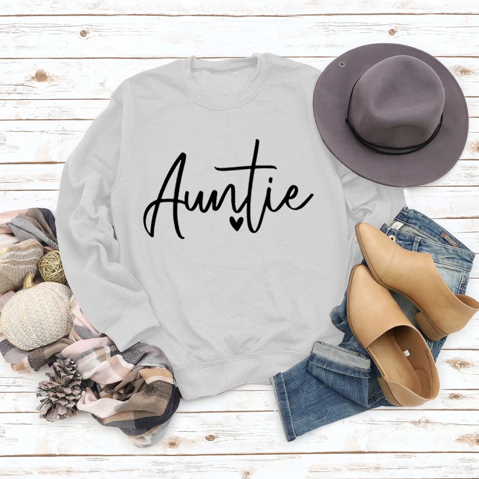 Auntie Printed Long Sleeve Crewneck Sweatshirt Grey