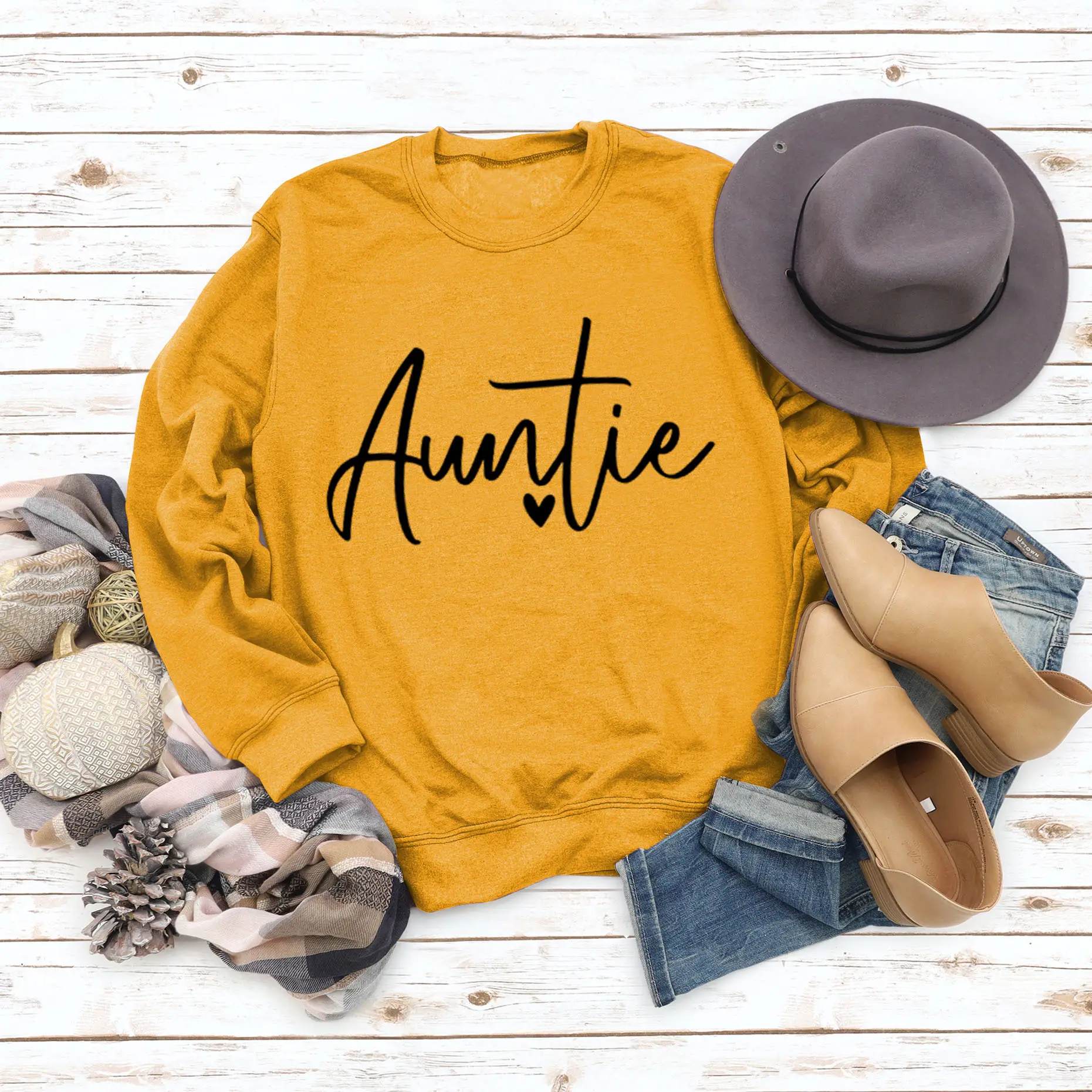 Auntie Printed Long Sleeve Crewneck Sweatshirt Grey
