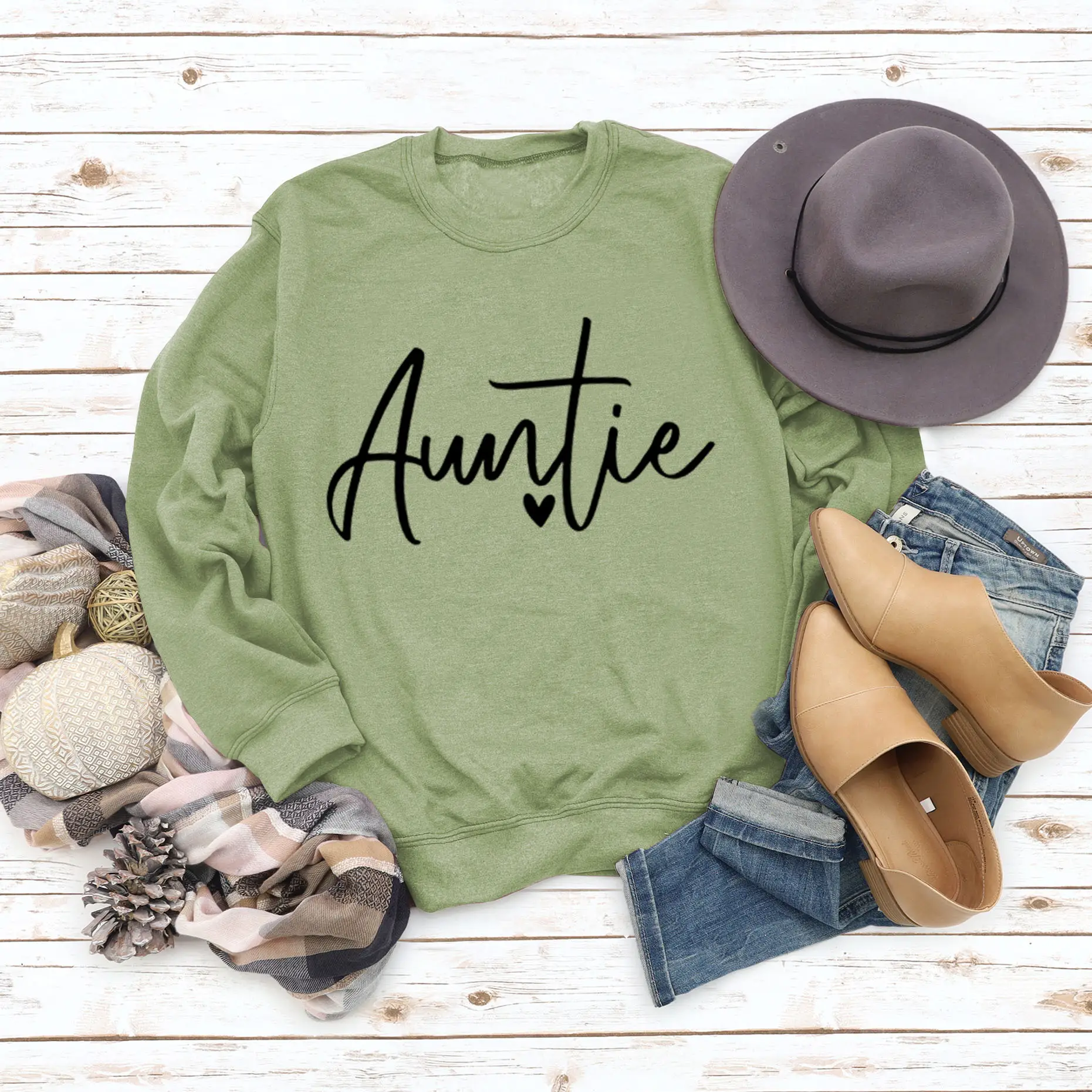 Auntie Printed Long Sleeve Crewneck Sweatshirt Grey