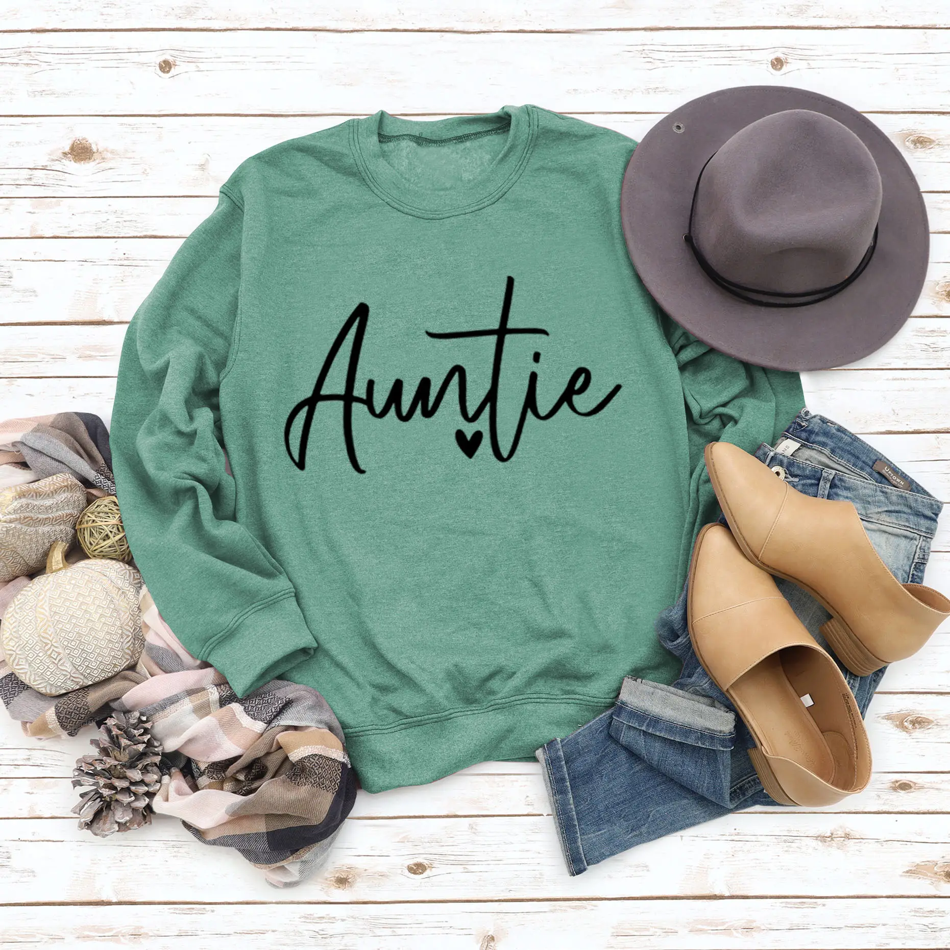 Auntie Printed Long Sleeve Crewneck Sweatshirt Grey