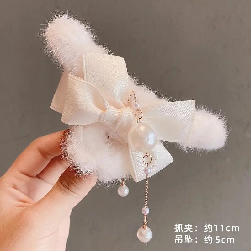 Red Plush Hair Clip for Women Korean Style Large Winter Hair Ball - Image 3