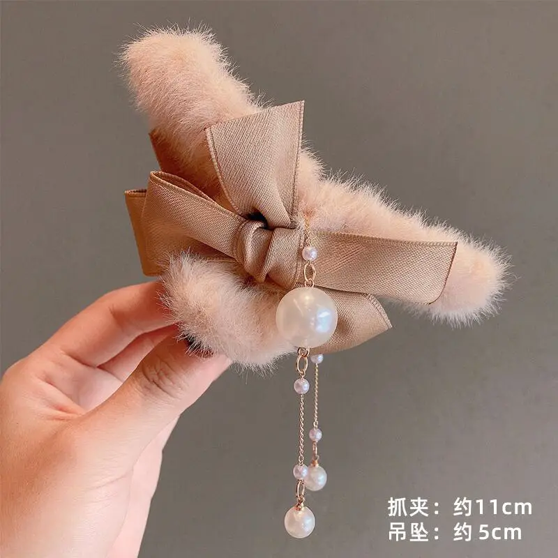 Red Plush Hair Clip for Women Korean Style Large Winter Hair Ball - Image 4