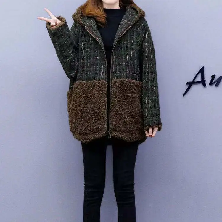 Lamb Wool Patchwork Hooded Coat for Women 2025 Winter - Image 5