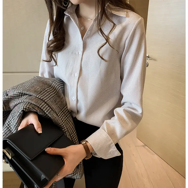 2026 Spring Plus Size Vertical Striped Shirt for Women - Image 5