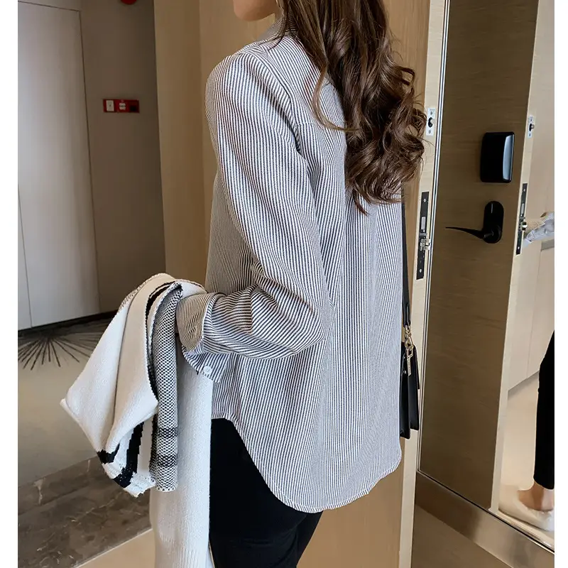 2026 Spring Plus Size Vertical Striped Shirt for Women - Image 7